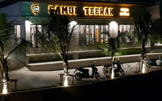 Фото тренажёрного зала Самуи Samui Teerak Gym ночью