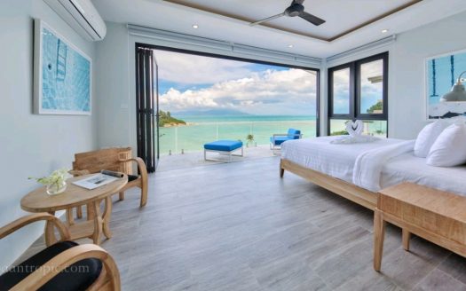 Luxury 3 Bedroom Bay Villa in Play Laem for Rent in Samui