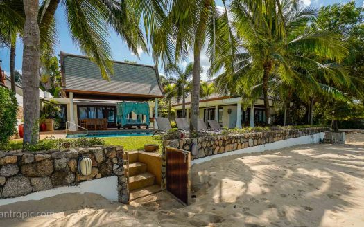 4 bedroom villa for rent on Maenam beach for rent in Samui