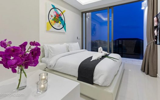4-Bedroom Villa with Panoramic View of Choeng Mon Beach