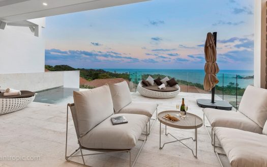4-Bedroom Villa with Panoramic View of Choeng Mon Beach