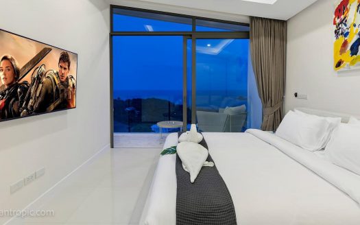 4-Bedroom Villa with Panoramic View of Choeng Mon Beach