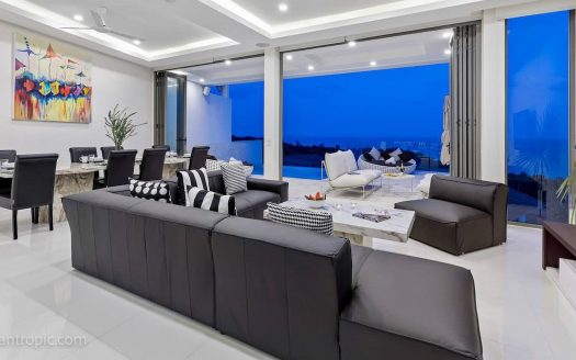 4-Bedroom Villa with Panoramic View of Choeng Mon Beach