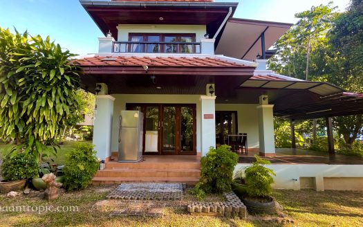 3 bedroom villa for sale in samui