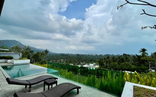 3 bedroom villa with a beautiful view